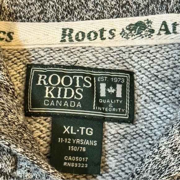 Roots Gray Full-Zip Hoodie Jacket

#1218 - Picture 6 of 10